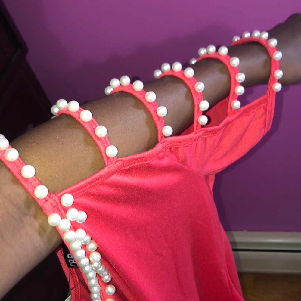 Coral Blouse 🌺 FITS LIKE A MEDIUM/LARGE - Picture 4 of 4